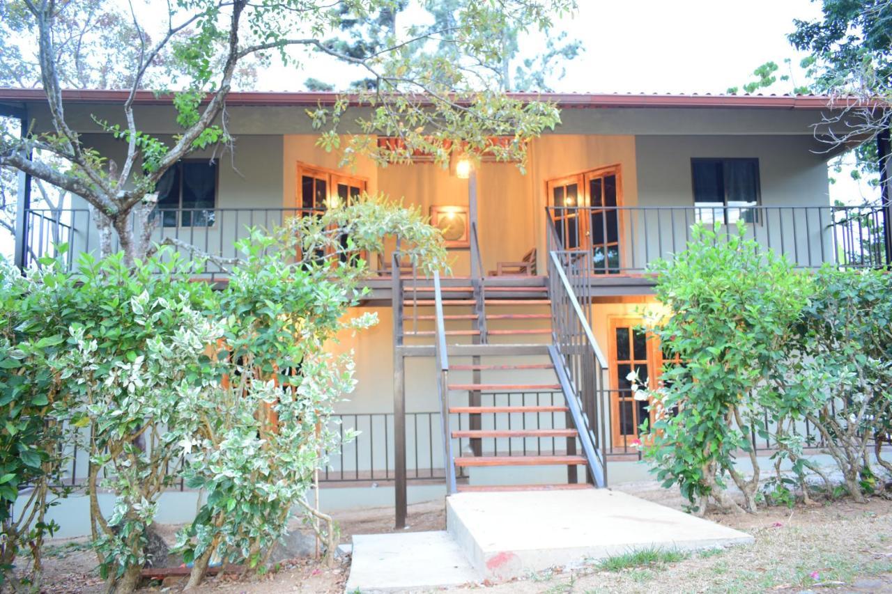 La Qhia Eco Retreat Hostel ซานตาเฟ ภายนอก รูปภาพ