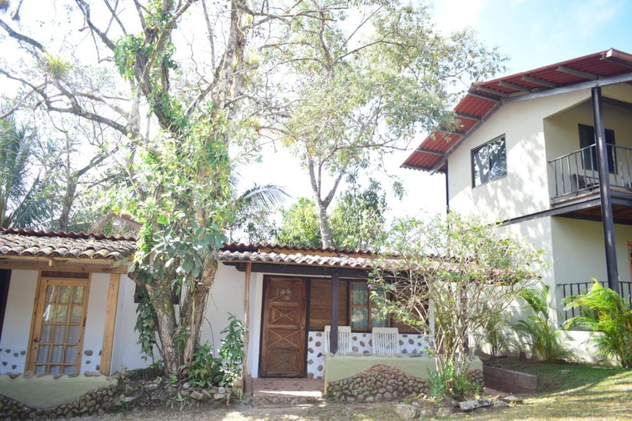La Qhia Eco Retreat Hostel ซานตาเฟ ภายนอก รูปภาพ