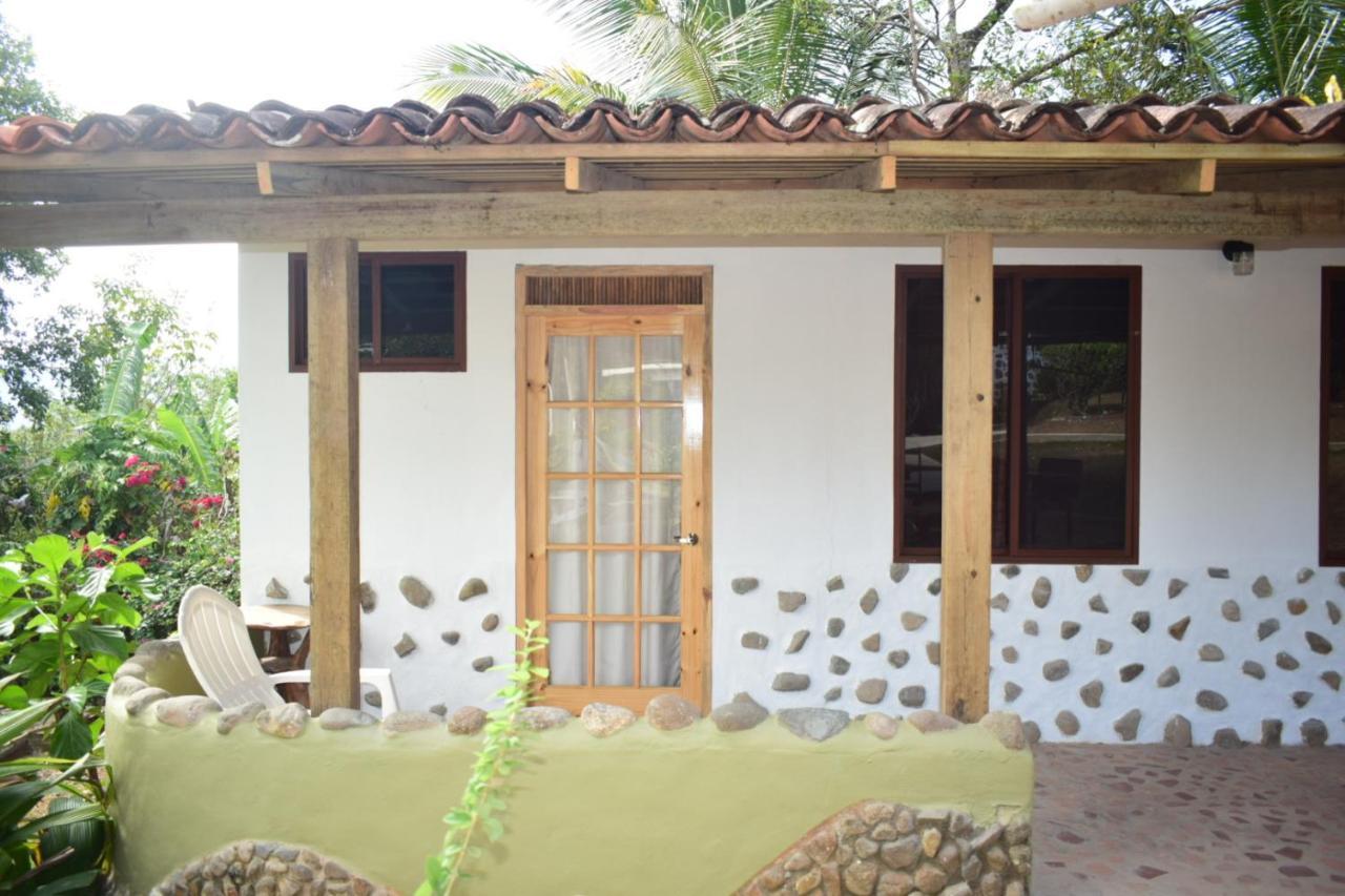 La Qhia Eco Retreat Hostel ซานตาเฟ ภายนอก รูปภาพ
